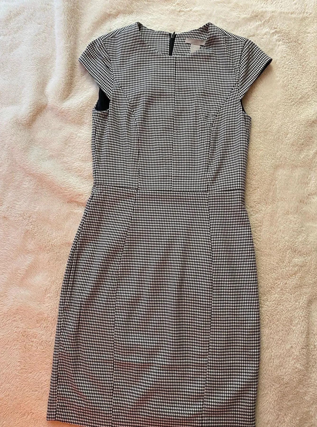 H&M Houndstooth Dress - Image 2