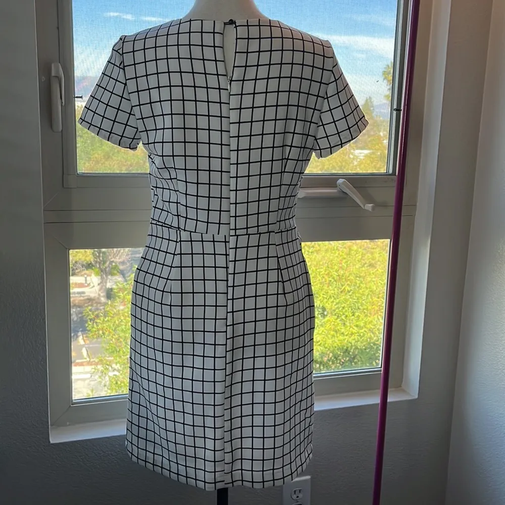 Romeo & Juliet Couture dress - Image 4