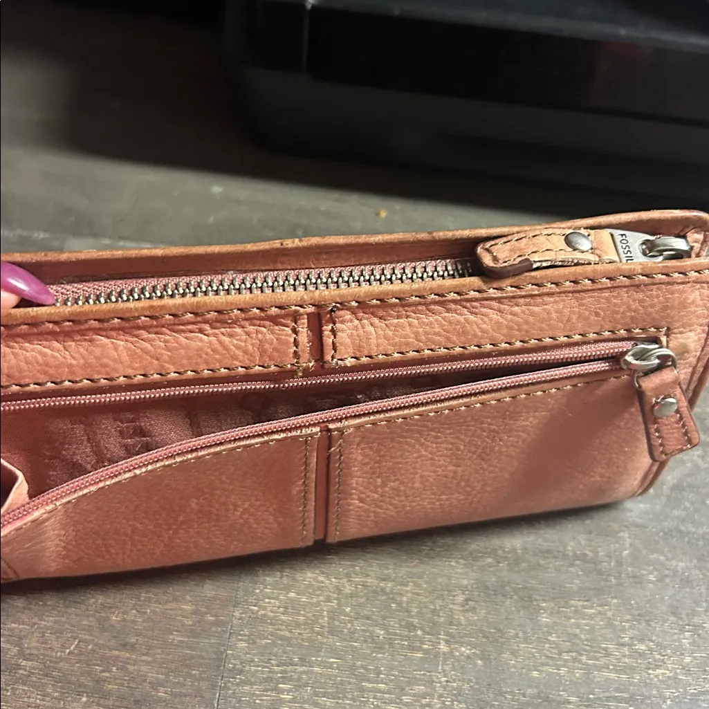 Fossil Brown Leather Women's Wallet - Image 4