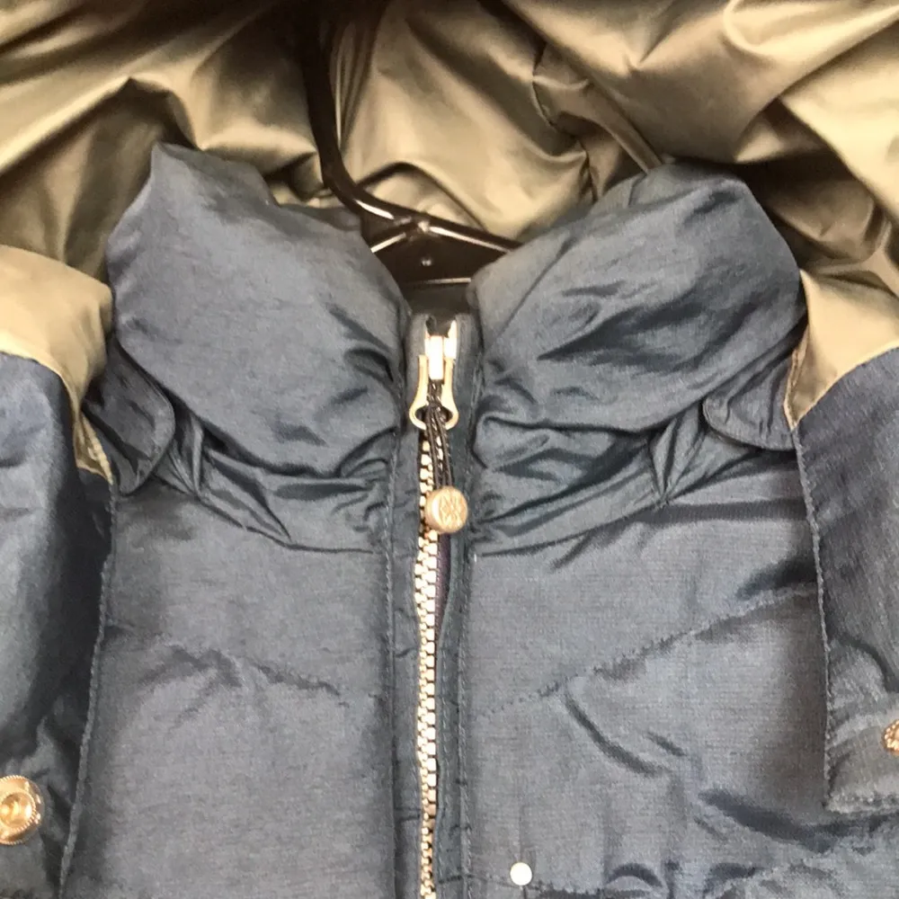 Eddie Bauer Women’s Goose Down Puffer Navy Blue Long Line Winter Snow Jacket - Image 7