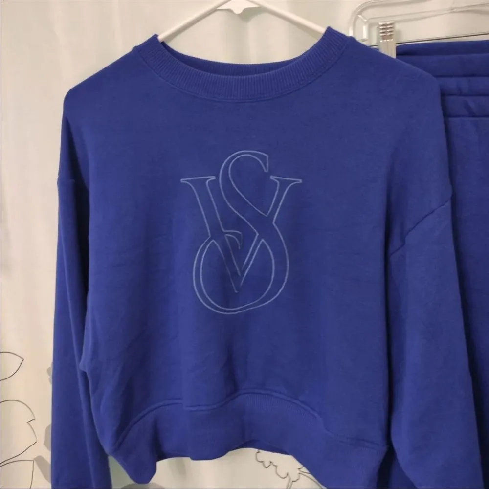 VICTORIA'S SECRET
Stretch Fleece Glitter Diamond Crewneck Set - Image 2