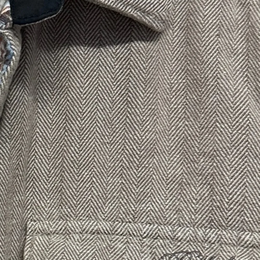 Billabong tweed‎ straight fit button down Any time shacket size Large sherpa - Image 9