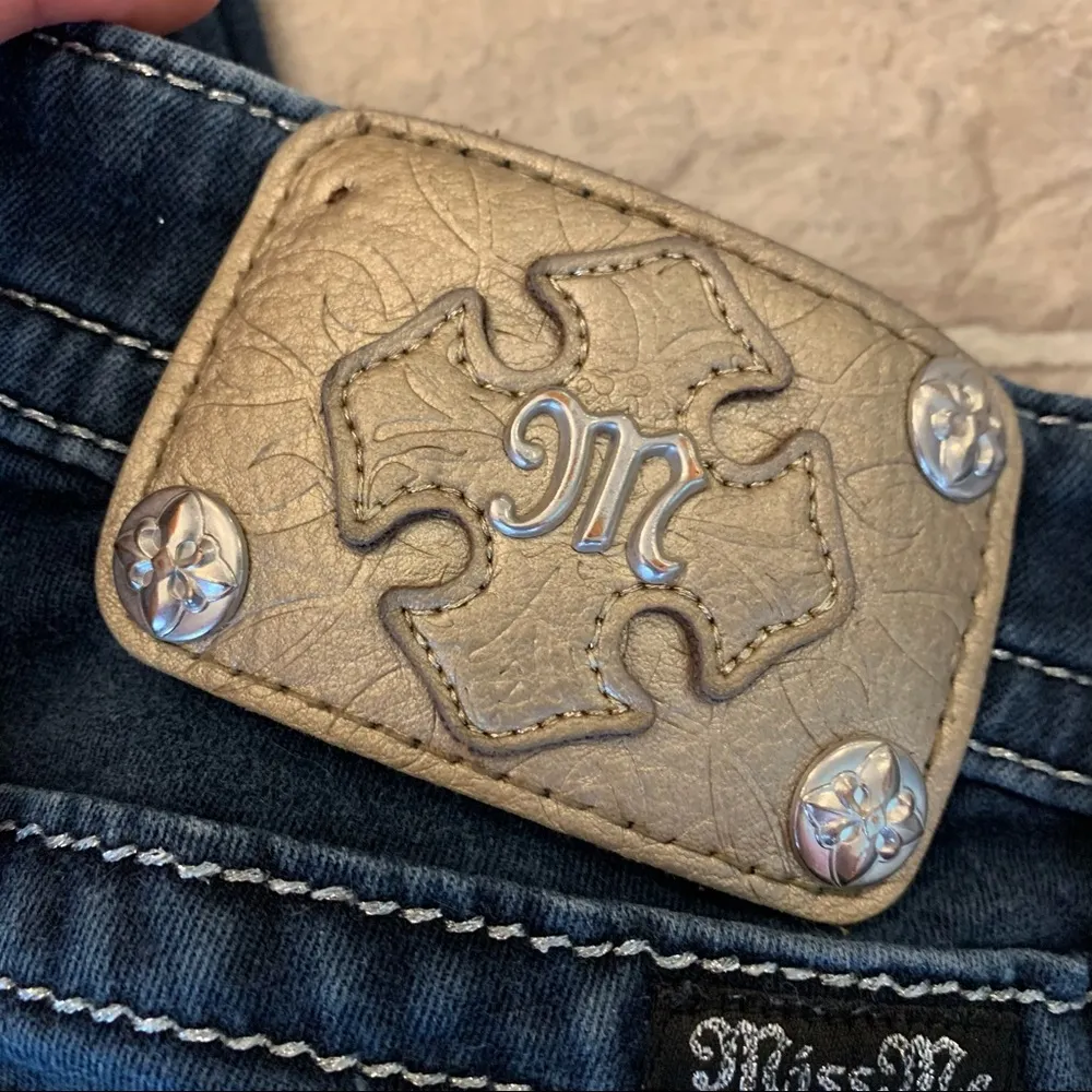 Miss Me Signature Skinny Crop Jeans Dark Wash 24 Angel Wing Cross - Image 7