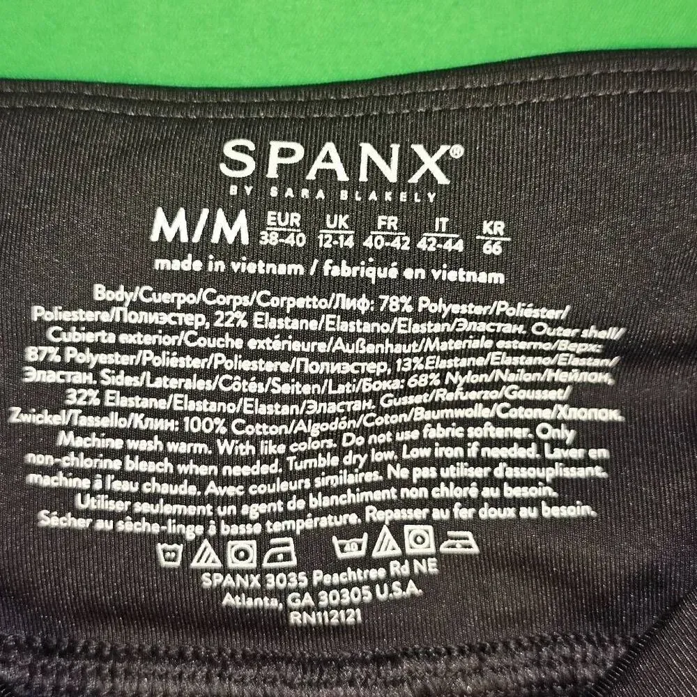 Spanx‎ Womens Black The Get Moving Shorts Medium - Image 4