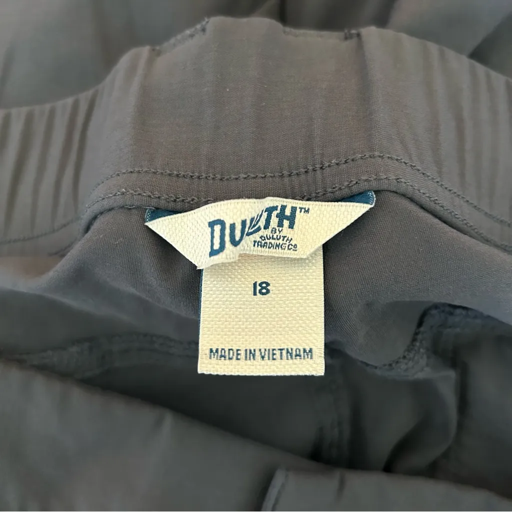 Duluth Trading Co Dry on the Fly 10" Shorts in Ink Grey Size 18 Hiking Outdoor Gray - Image 11