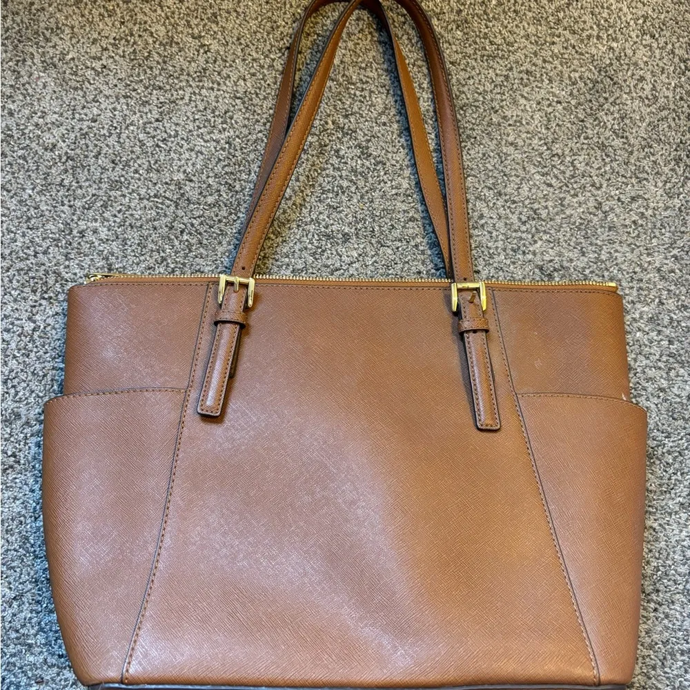 Michael Kors Jet Set Purse - Image 2