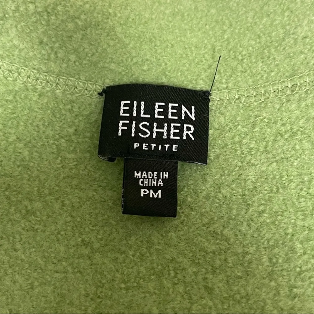 Women’s  wool green blazer jacket size petite medium - Image 2