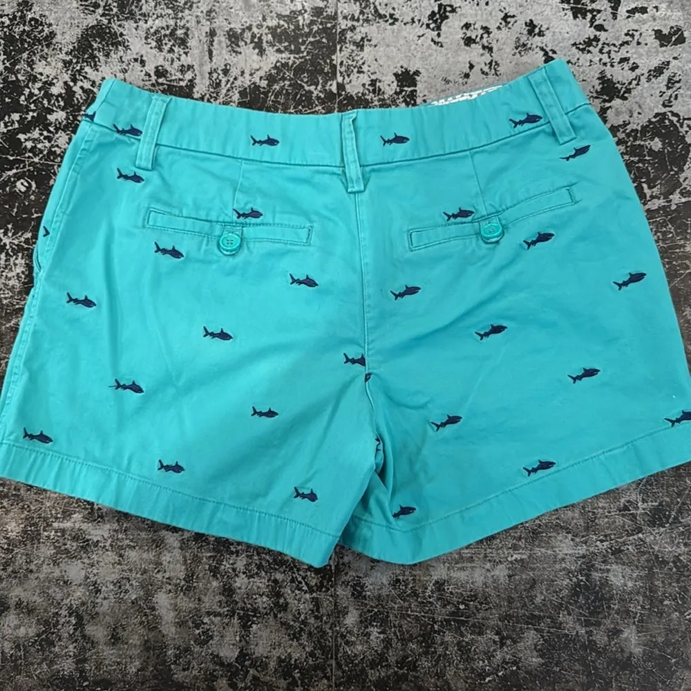 Cambridge Dry Goods Teal/Navy Embroidered Shark Shorts 4" Inseam Size 4 Blue Size M - Image 2