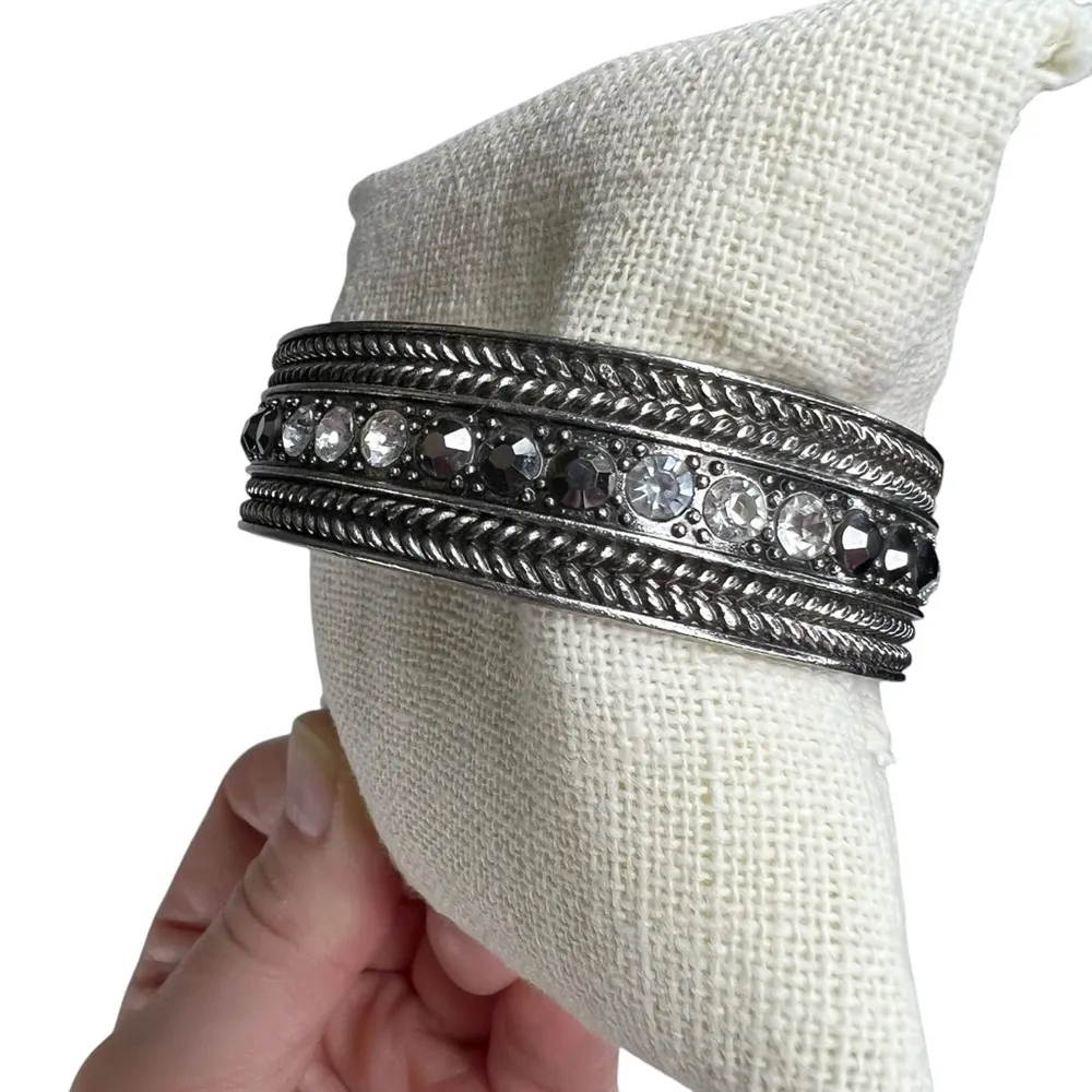 Silver Tone Clear & Gray Round Rhinestone Rope Cuff Bracelet - Image 6
