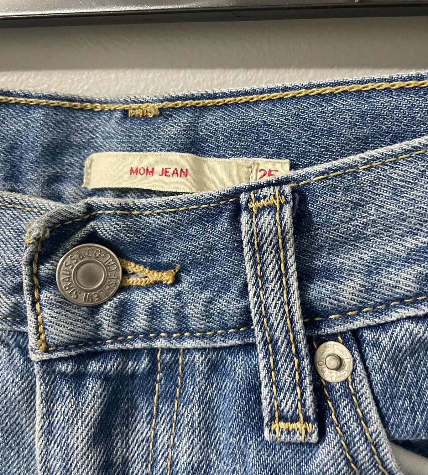 Levi's Mom Jeans - Image 6