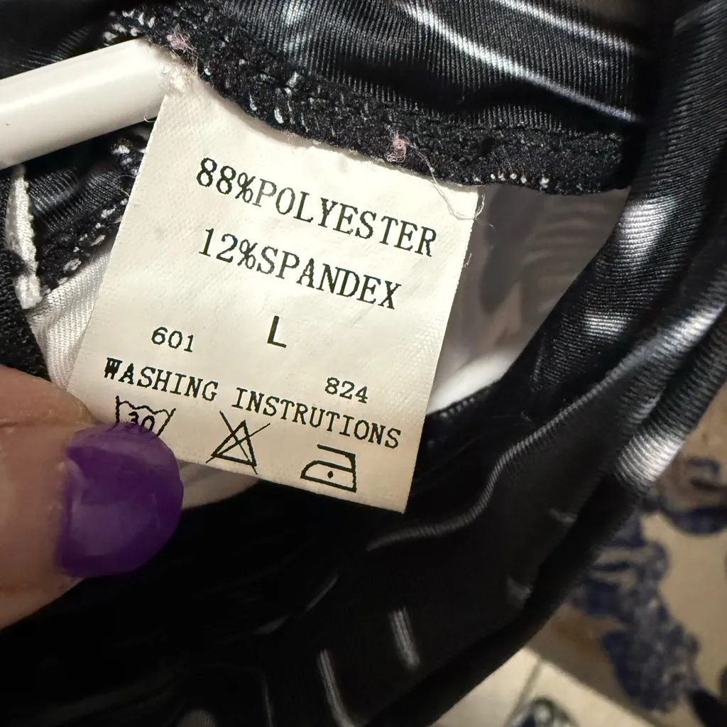 Cyberpunk Skeleton Bodysuit Sz M/L - Image 6