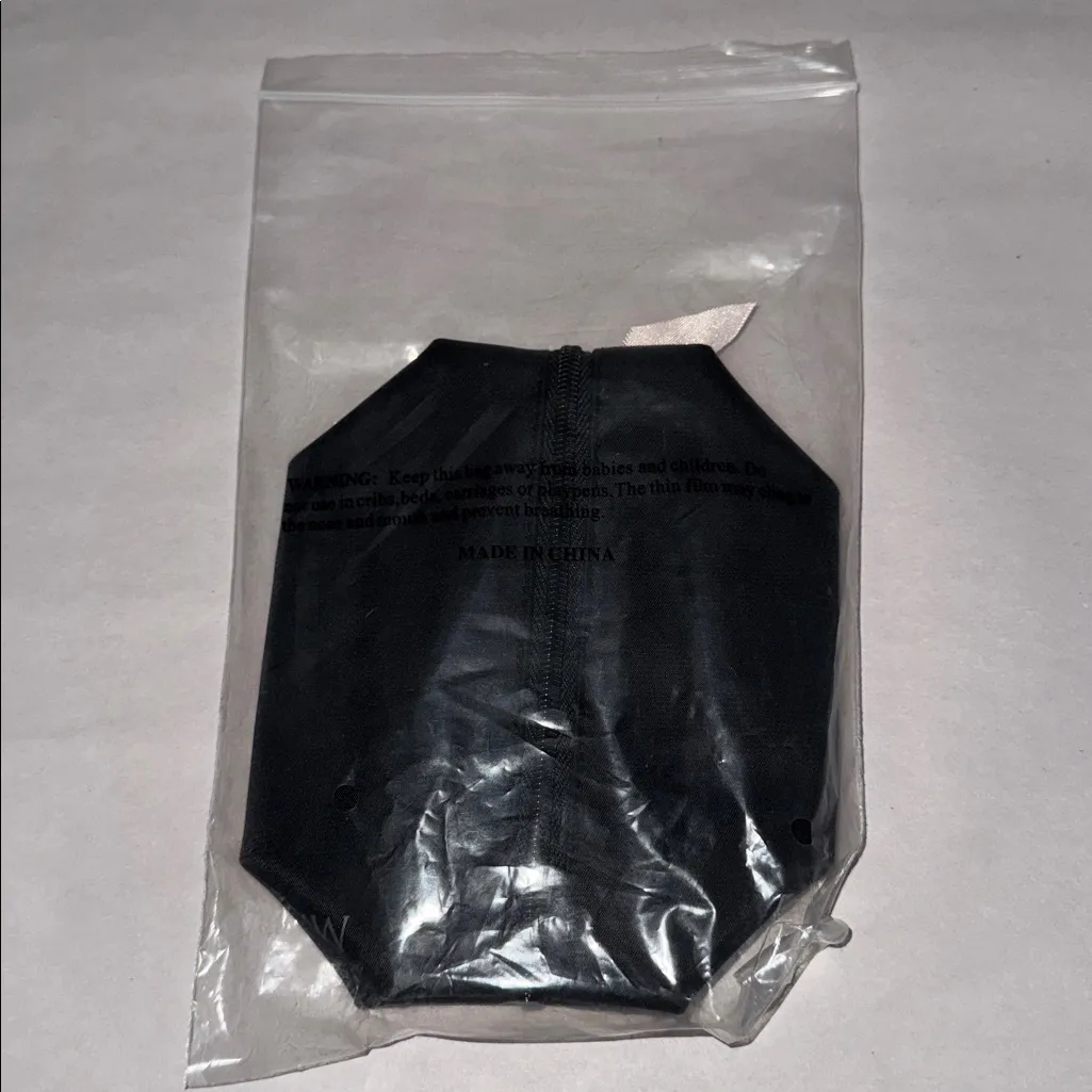 Mary Kay Small Zip Black Makeup Cosmetic Bag - Image 10