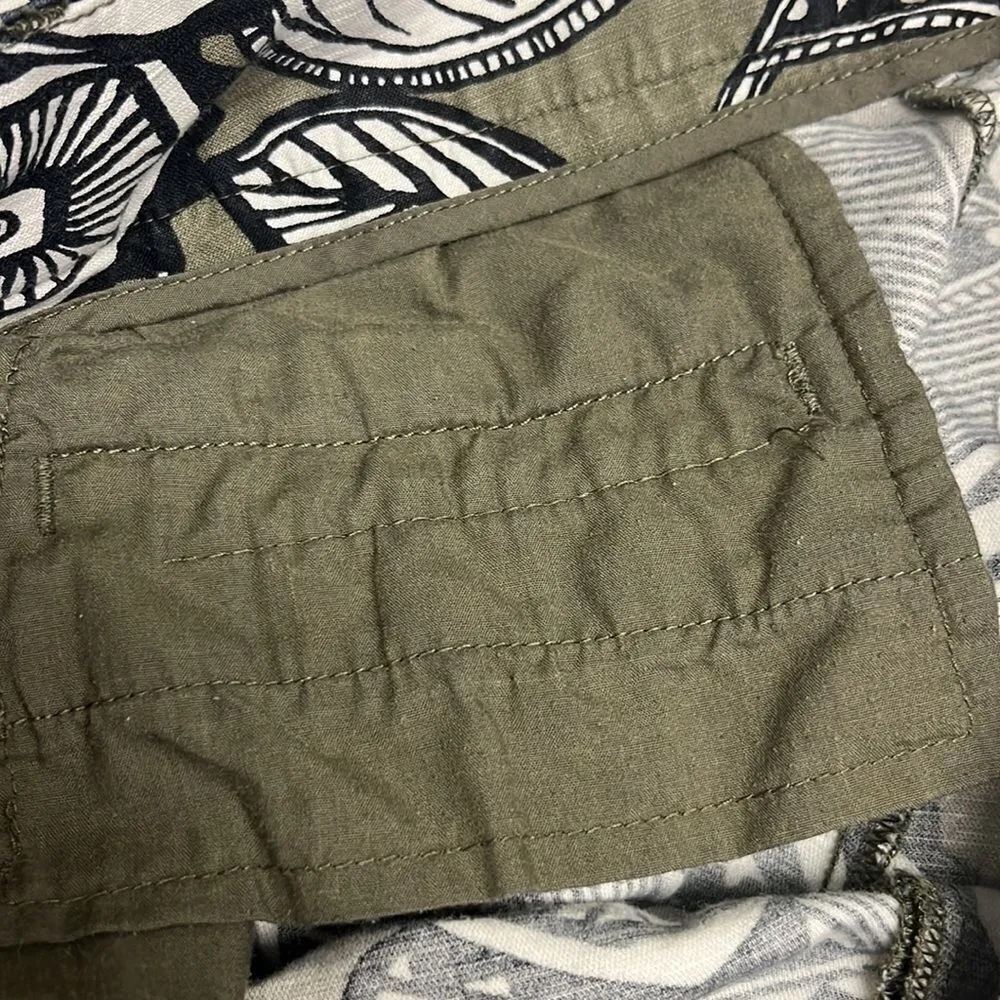 LOFT Abstract Tropical Floral Olive Black Cream Linen Blend Bermuda Shorts-Sz 8 - Image 13
