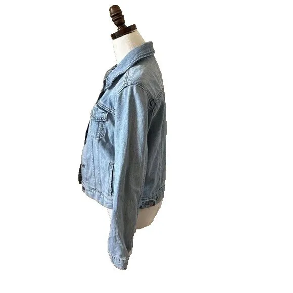 Levi's‎ Premium Denim Trucker Jacket with Big "E" Women's Size Med - Image 3