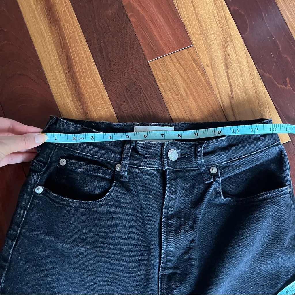 EVERLANE WAY-HIGH JEANS DENIM RAW HEM BLACK - Image 9