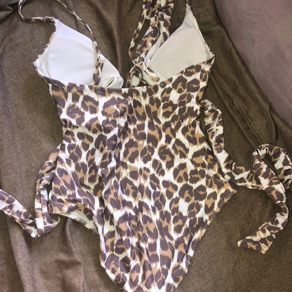 NWOT Aerie Leopard Wrap One Piece Full Coverage Swimsuit Sz SMALL - Image 5