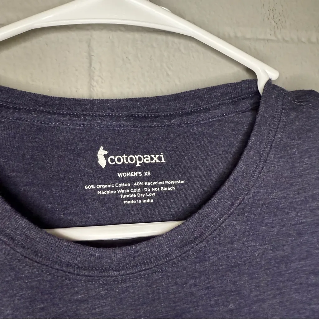 Cotopaxi Women’s Electric Llama T-Shirt in Navy Size XS Organic Cotton Blend - Image 4
