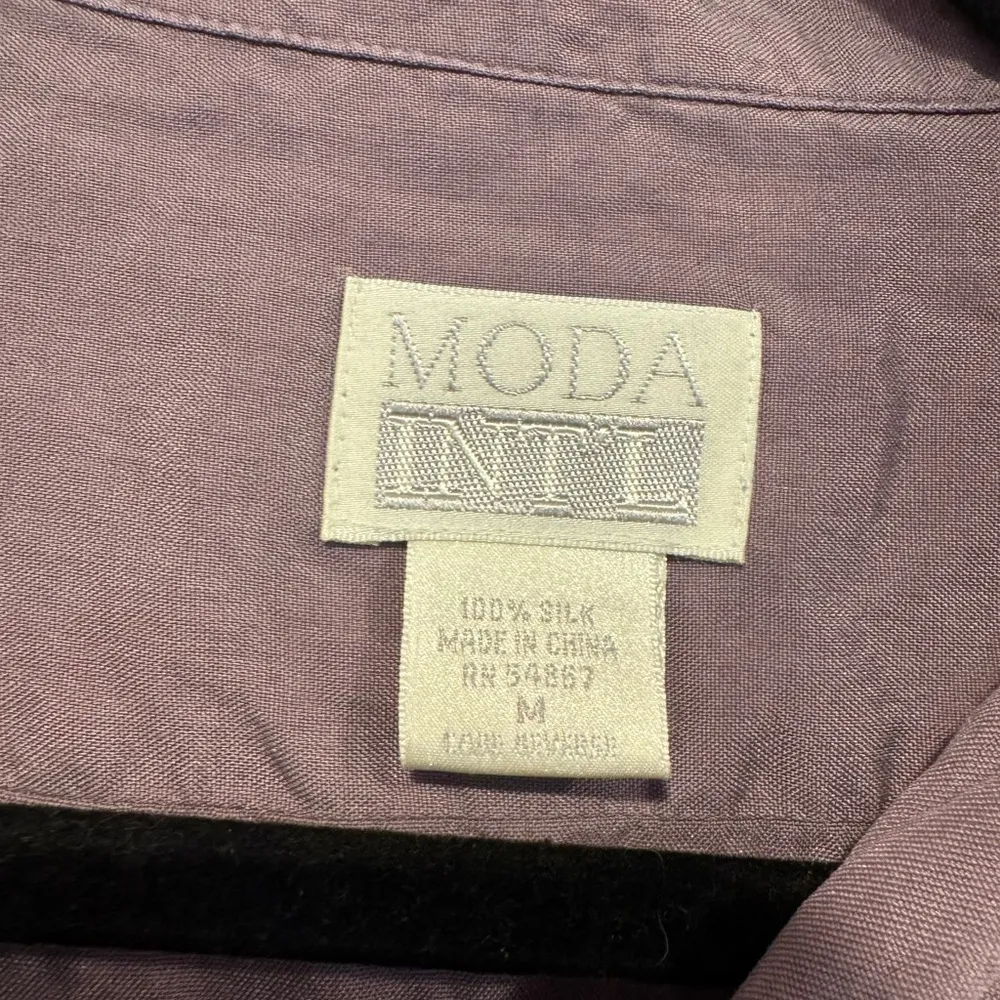 Purple Moda International 100% silk button down Size M - Image 2