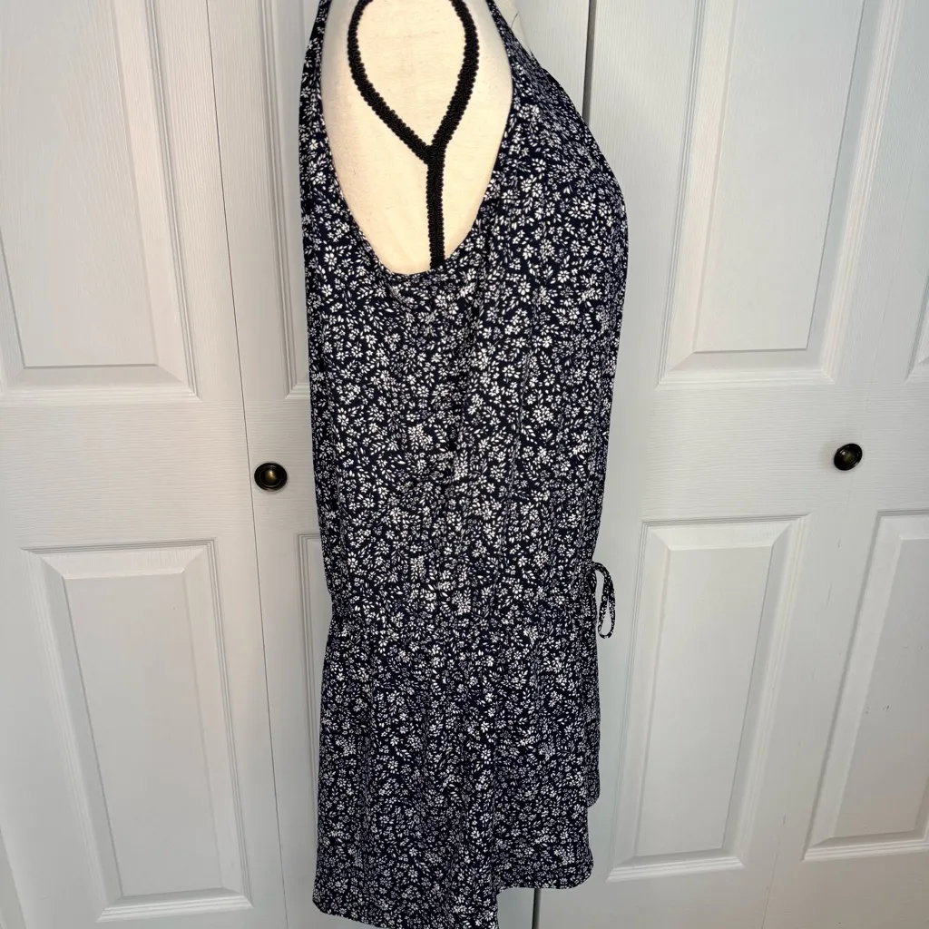 GAP Women’s Navy Floral Halter Romper with pockets size XL - Image 9