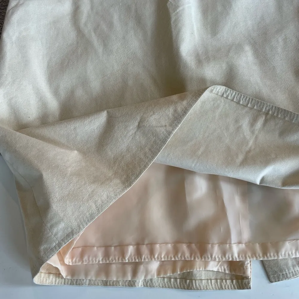 Vintage Ivory Cream Faux Suede Column Maxi Skirt 28” Waist Fits Modern Sz 6 - Image 4