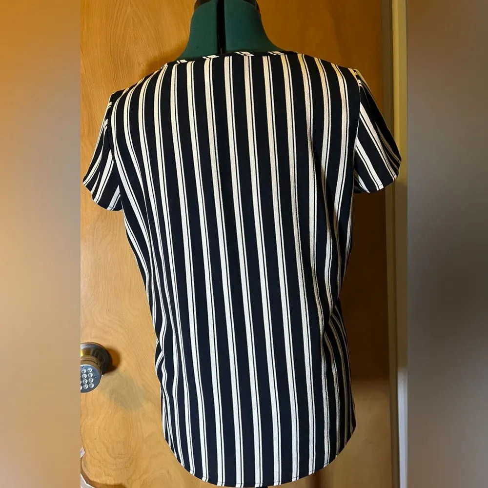 Vero Moda Short Sleeved Blouse - Image 4