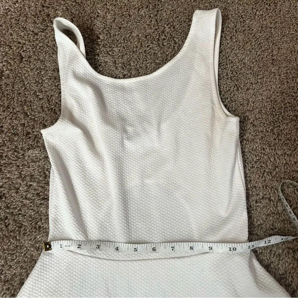 H&M brand DIVIDED dress in textured white with open back size 2 - Image 3