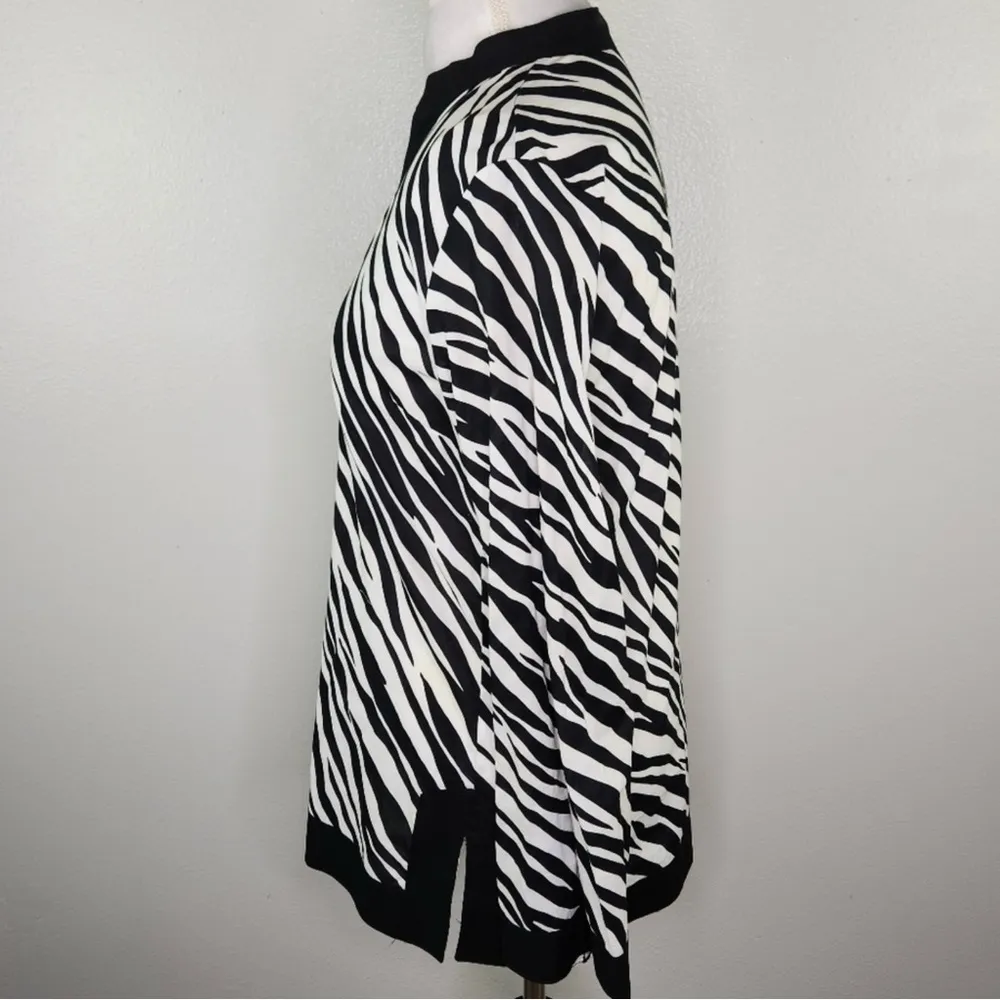 237. Jones New York Black & White Zebra Long Sleeve Cotton Tunic Size Sm… - Image 3