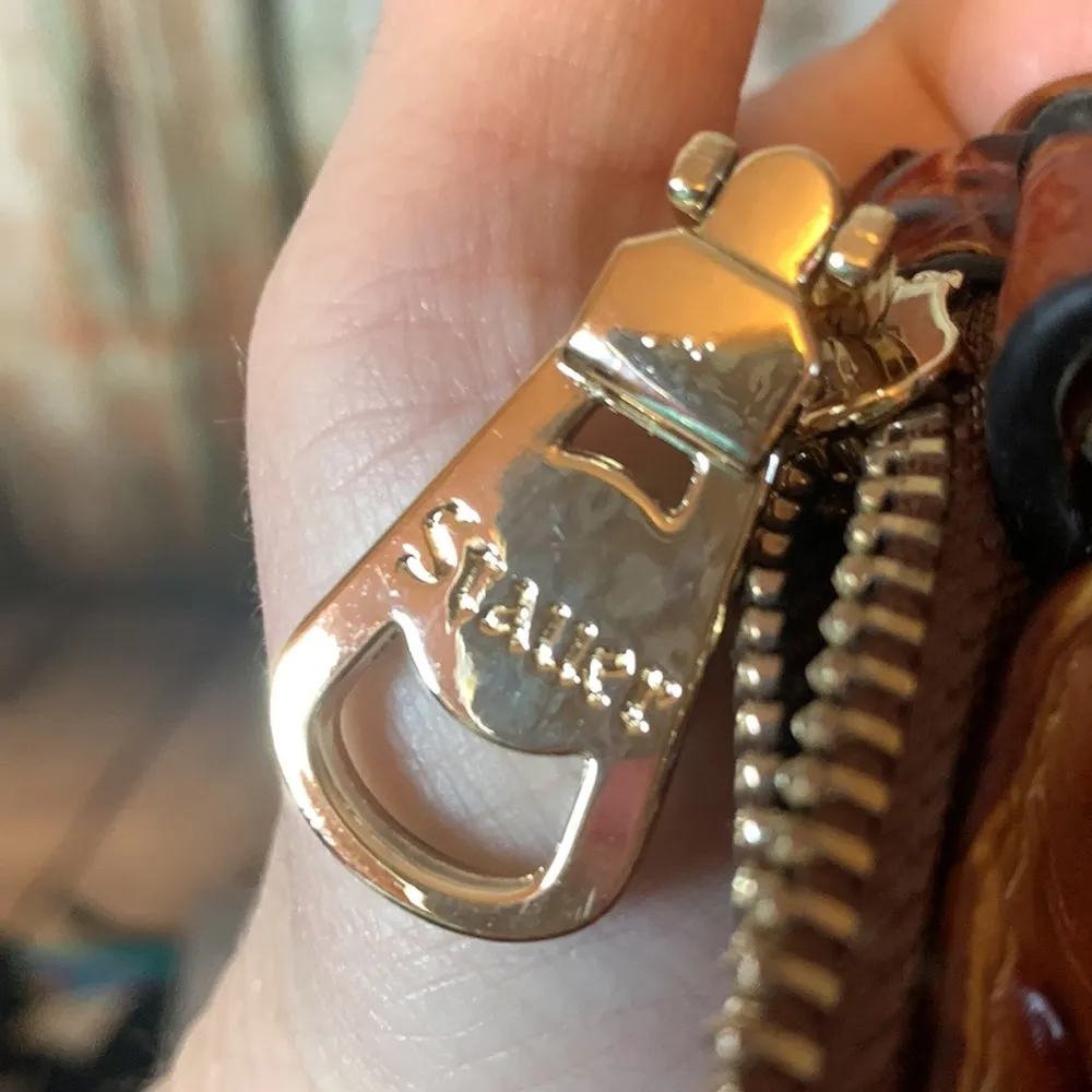 Stauer Crocodile Faux Leather Purse with Adjustable Strap Brown - Image 5