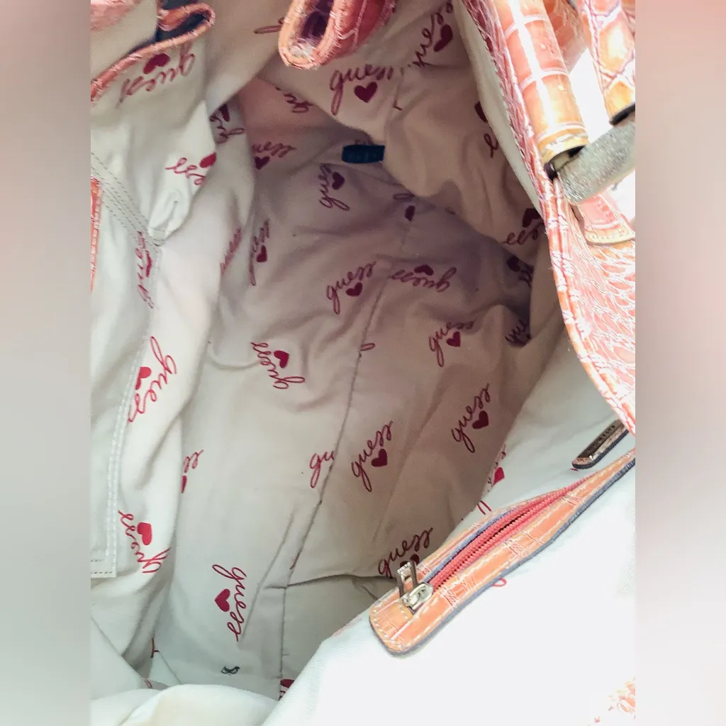 Beautiful spacious patent leather bag 🔥 - Image 9