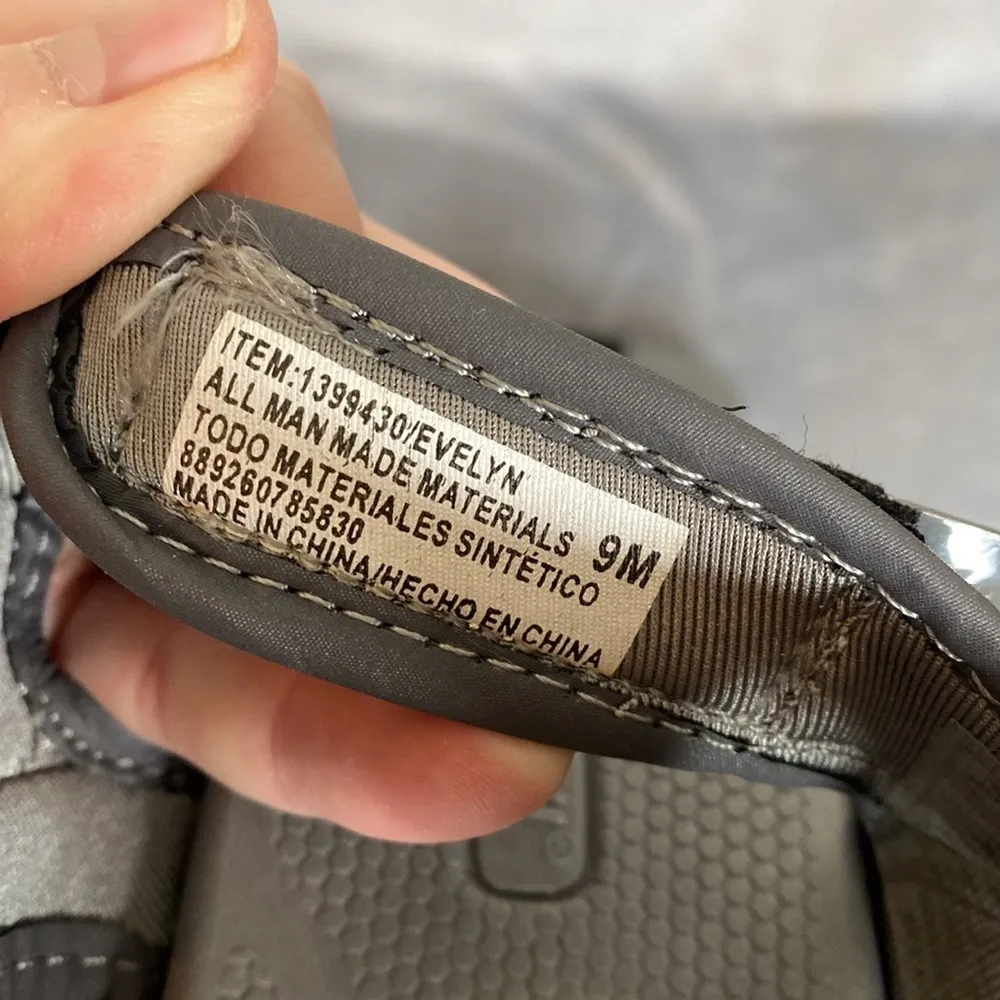 EUC! Khombu Ladies' Comfort Sandal Evelyn Size 9 - Image 7