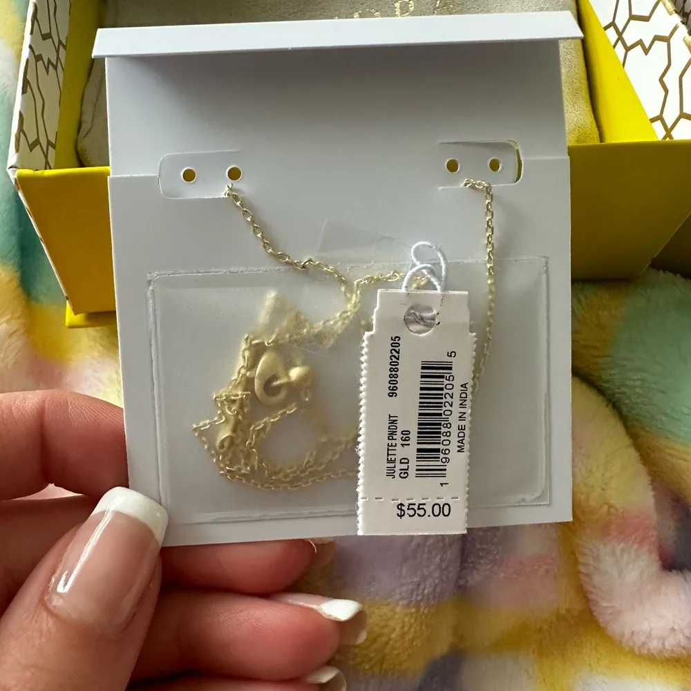 Kendra Scott Juliette Gold Pendant necklace in White Crystal - Image 2