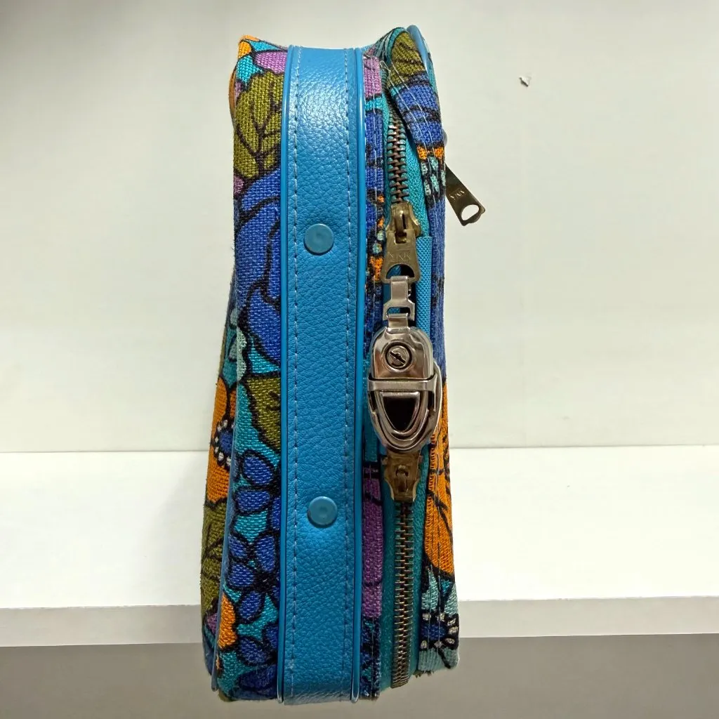 Vintage Flower Power Travel Case - Image 3