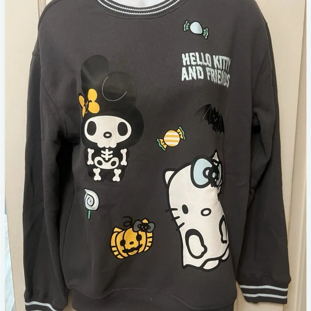 Target W/SANRIO Hello Kitty+friends Halloween Graphic Sweatshirt GRAY MED NWT - Image 4