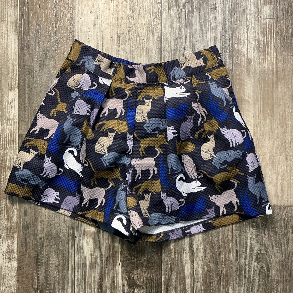 H&M High Waist Animal Print Shorts - Blue and Brown Size 6 - Image 8