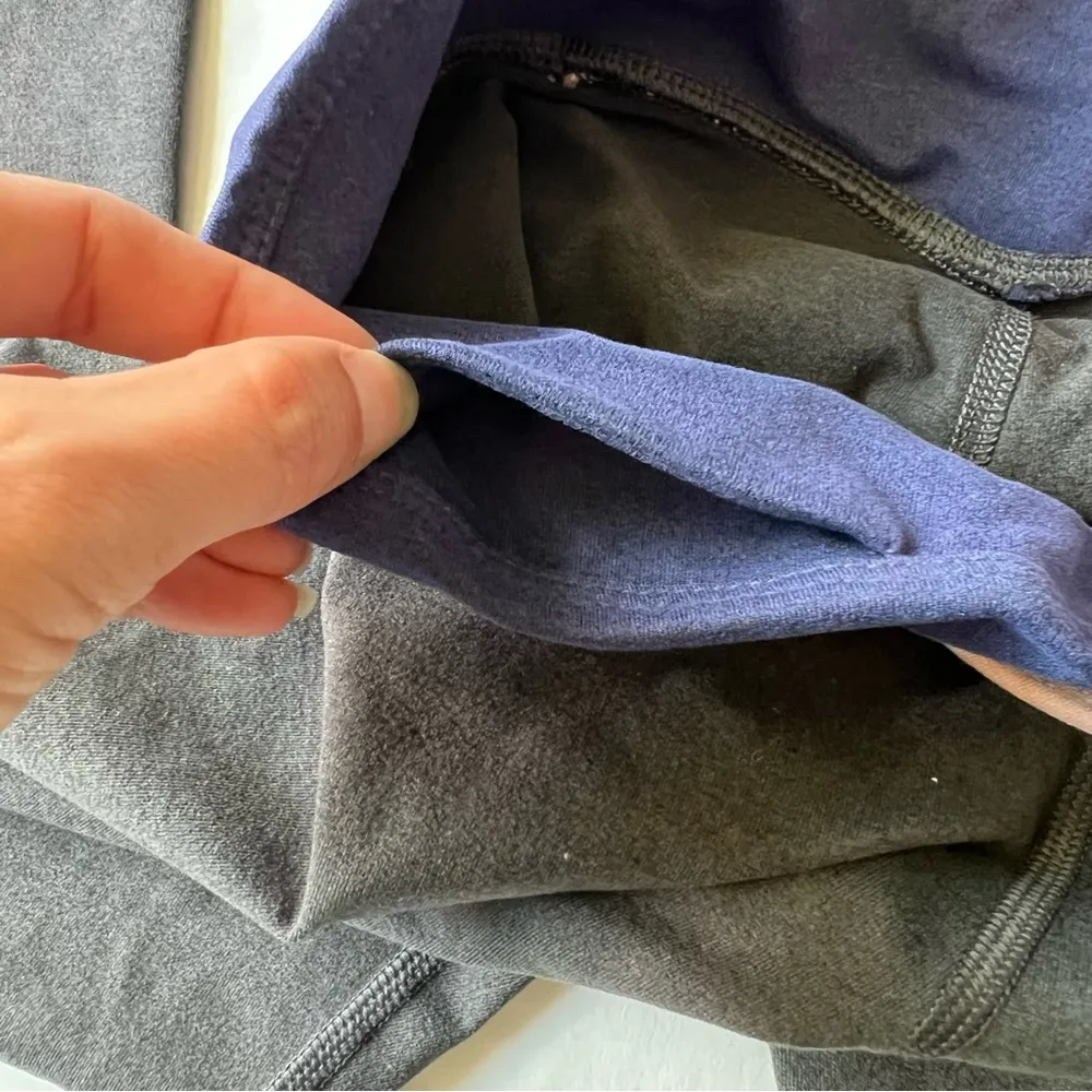 Fabletics 7/8 Winn II crossover Leggings in heather gray Small - Image 6