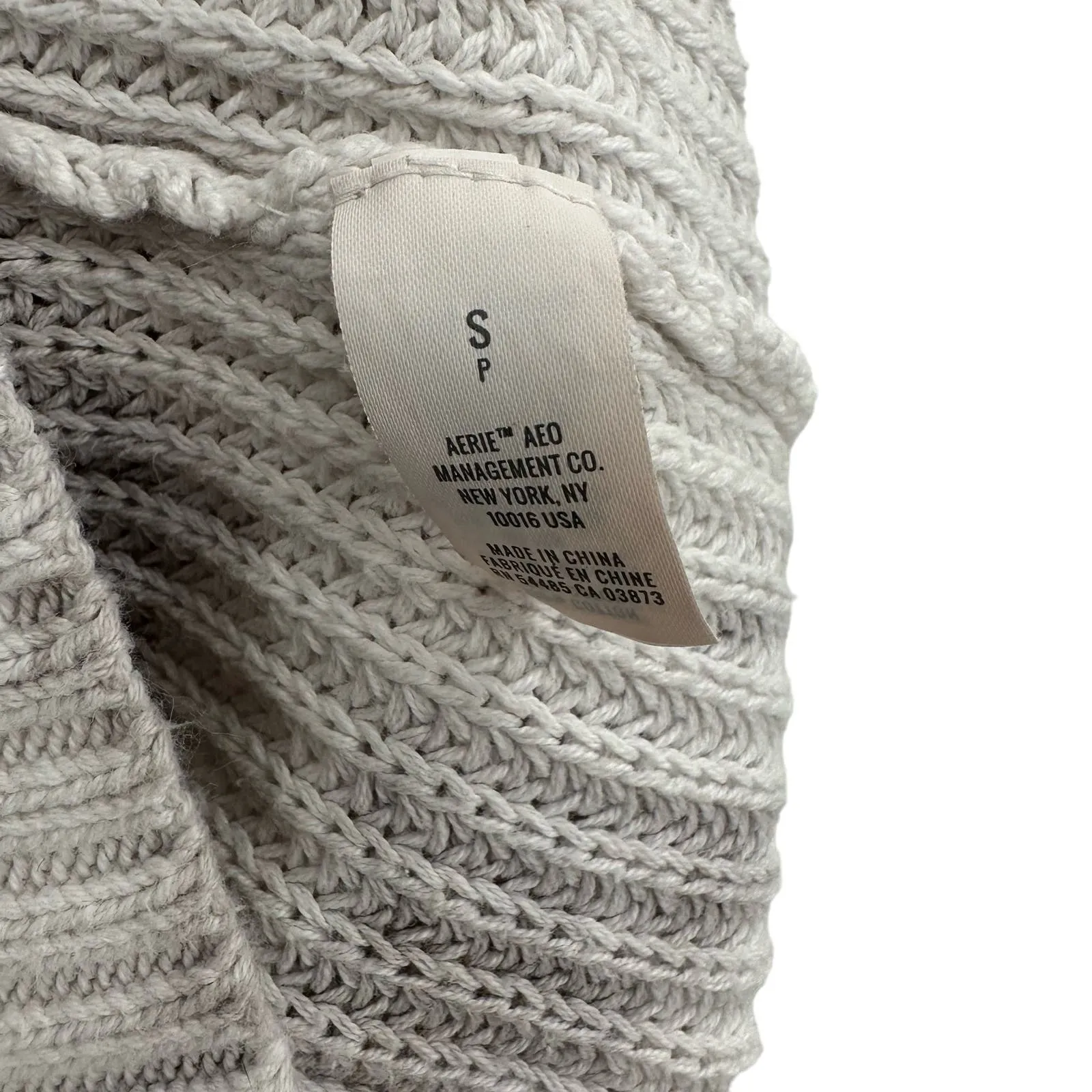 Aerie size Small oversized pullover style sweater v neck gray white marbled‎ - Image 6