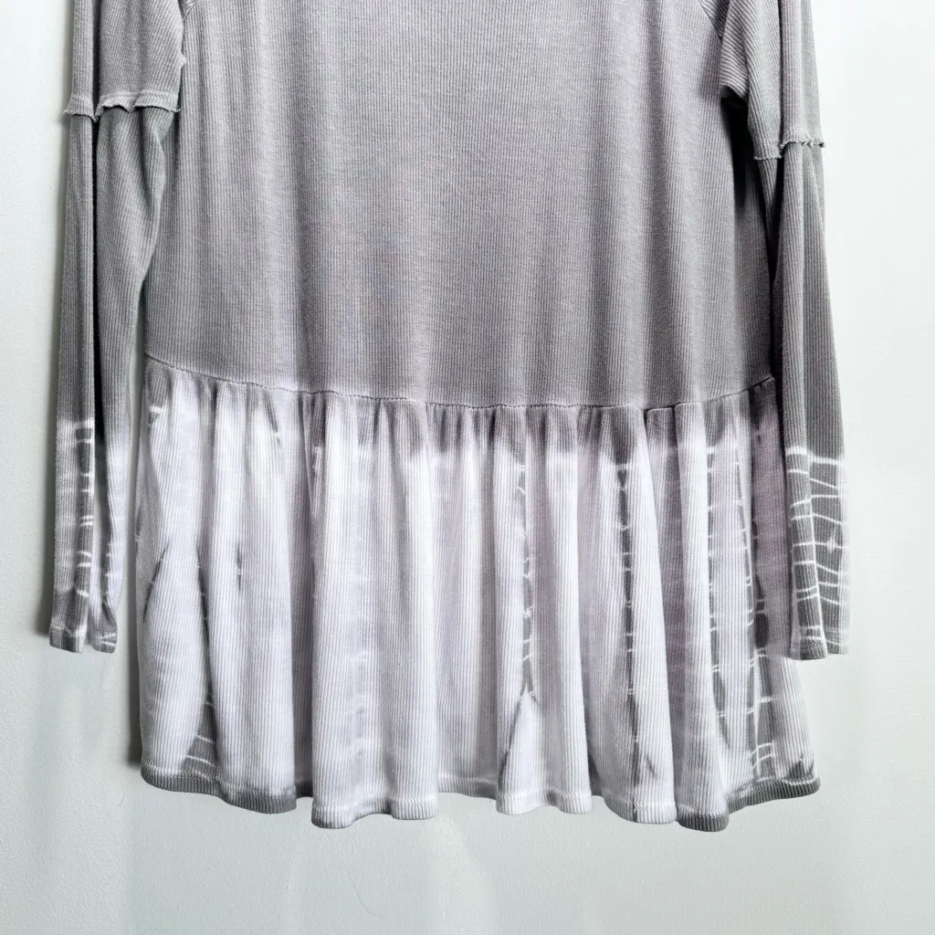 Peach Love California‎ Grey Ombre Dip Dye Tunic Flowy Boho Top Tie Dye Size S - Image 3