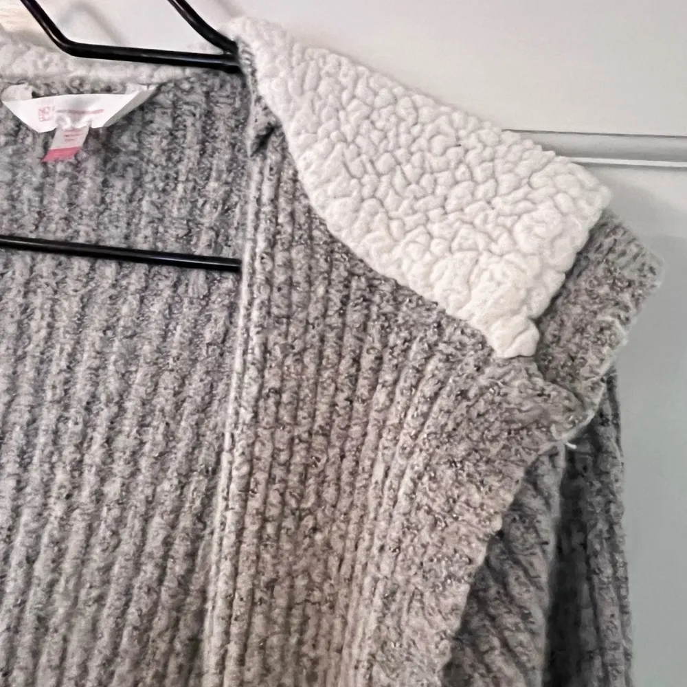 Women’s Grey Hooded Faux Sherpa Long Sleeve Ribbed Cardigan - Image 5