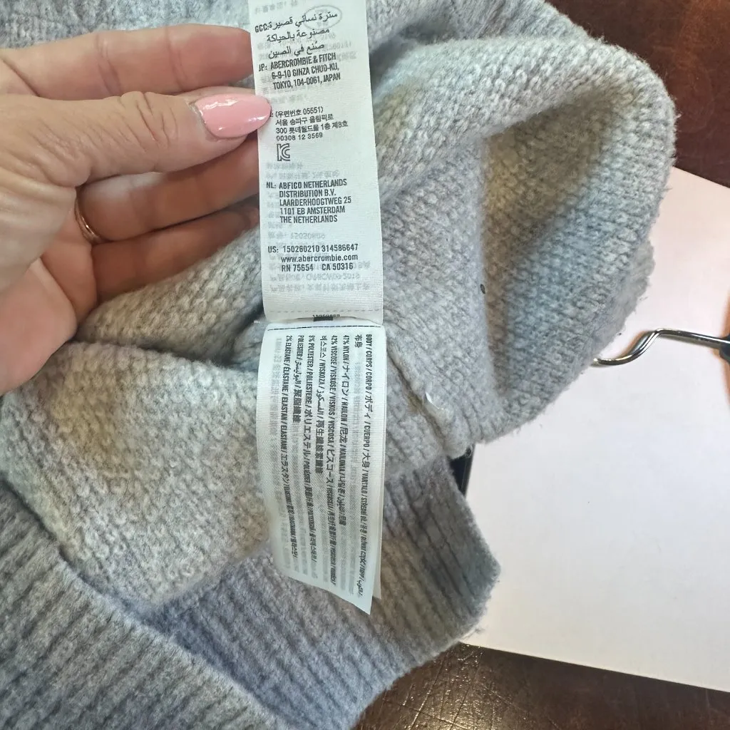 ABERCROMBIE & FITCH Super Soft Houndstooth Plaid Sweater Vest Size Small Grey - Image 9