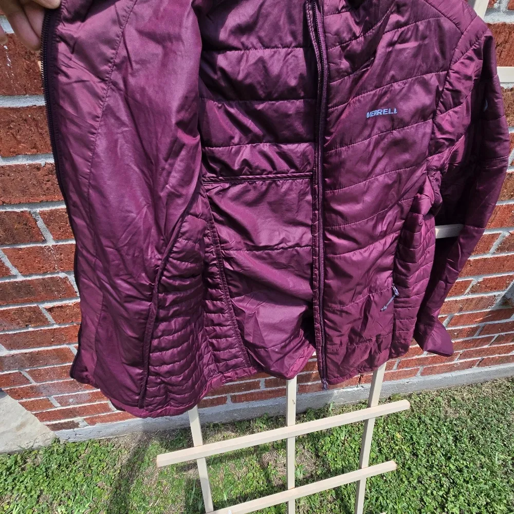 Merrill Puffer Jacket Burgundy Medium Lightweight - Image 9