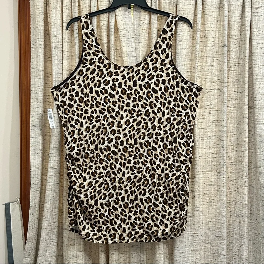 Torrid Super Soft Double Scoop Neck Ruched Leopard Print Tank - 4X - Image 9