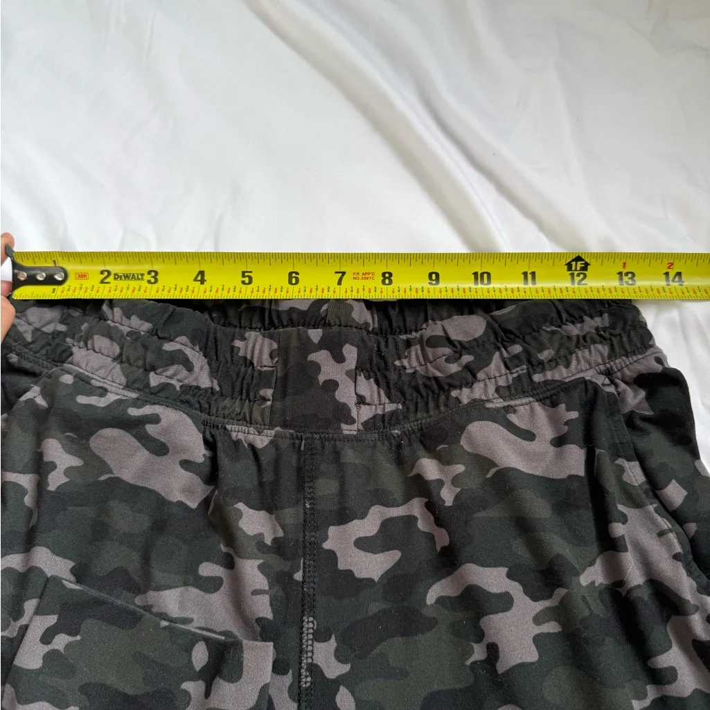 Fabletics Camo Joggers- Like New - Image 3