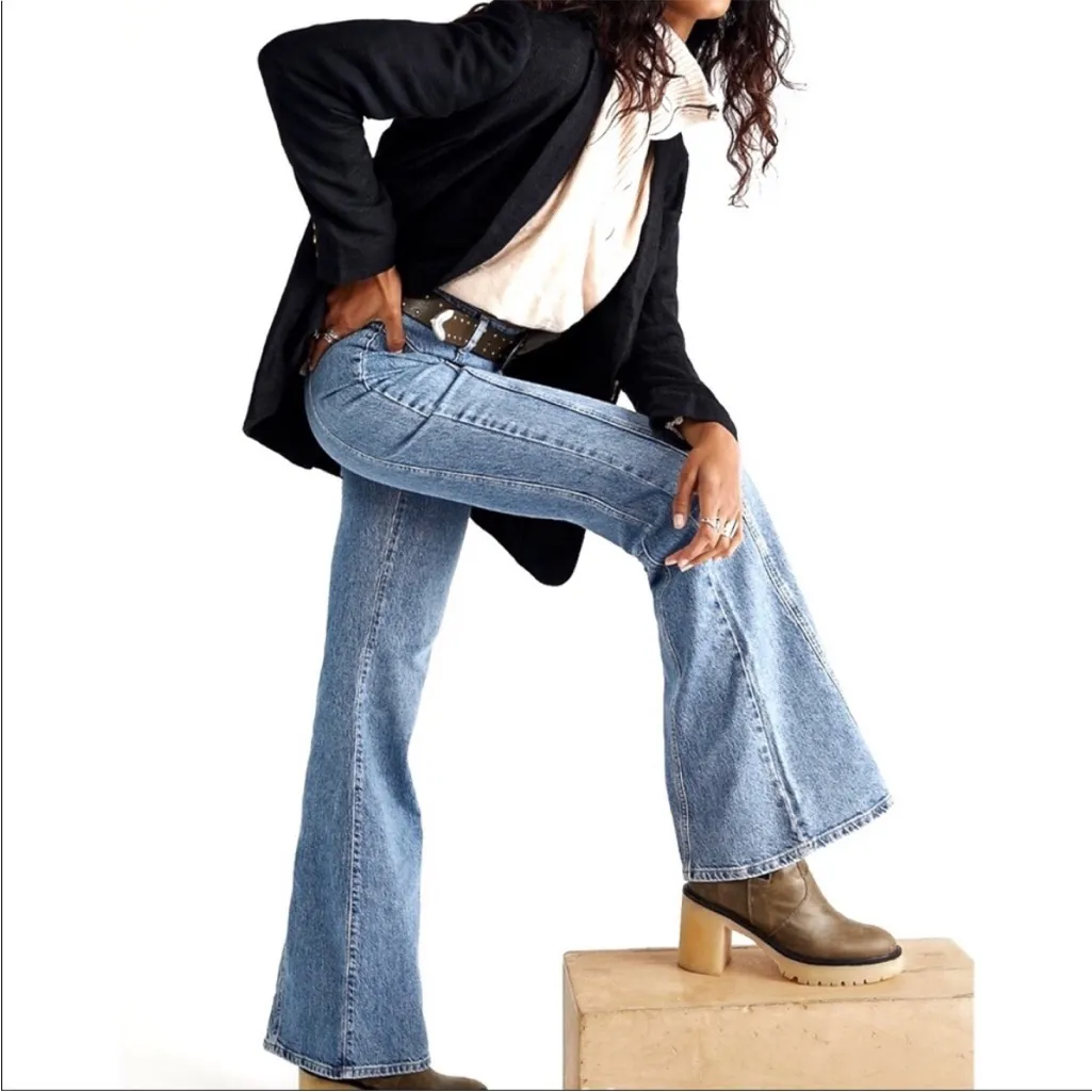 Free People We The Free Florence Flare Jeans Size 28 - Image 3