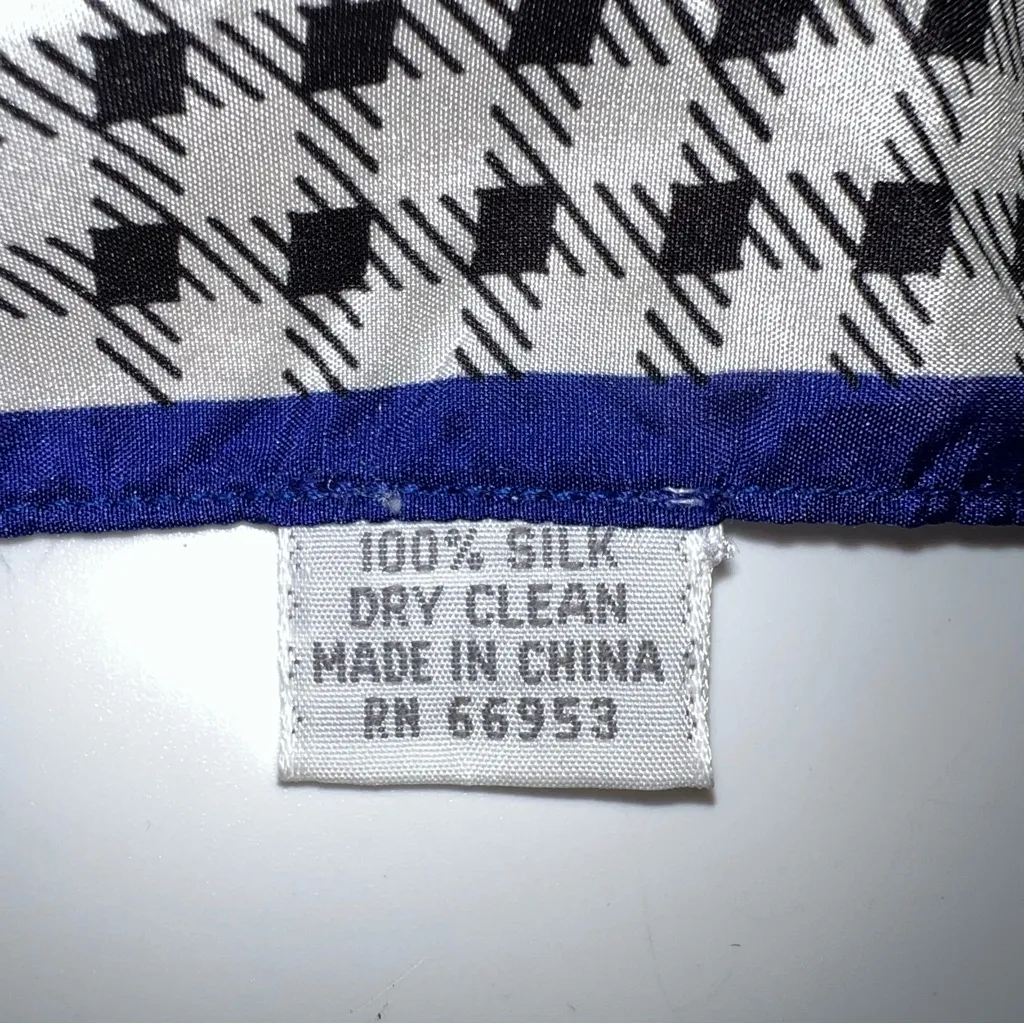 Leslie Fay 100% Silk Scarf Black, White w/Blue & CheckerBoarders Paisley Center - Image 5