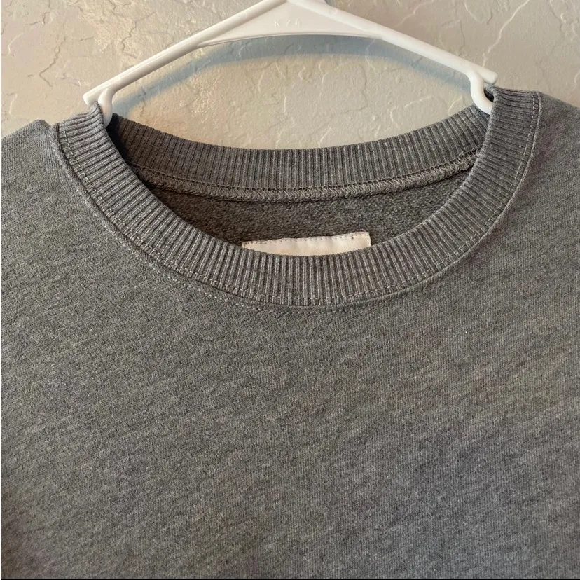 ⭐️Hollister gray sweatshirt with rose and moon details on sleeves size medium - Image 2