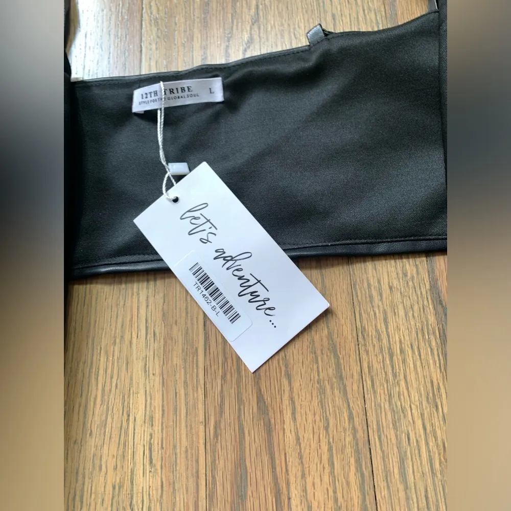 NWT 12th tribe faux leather tie front top large black - Image 4