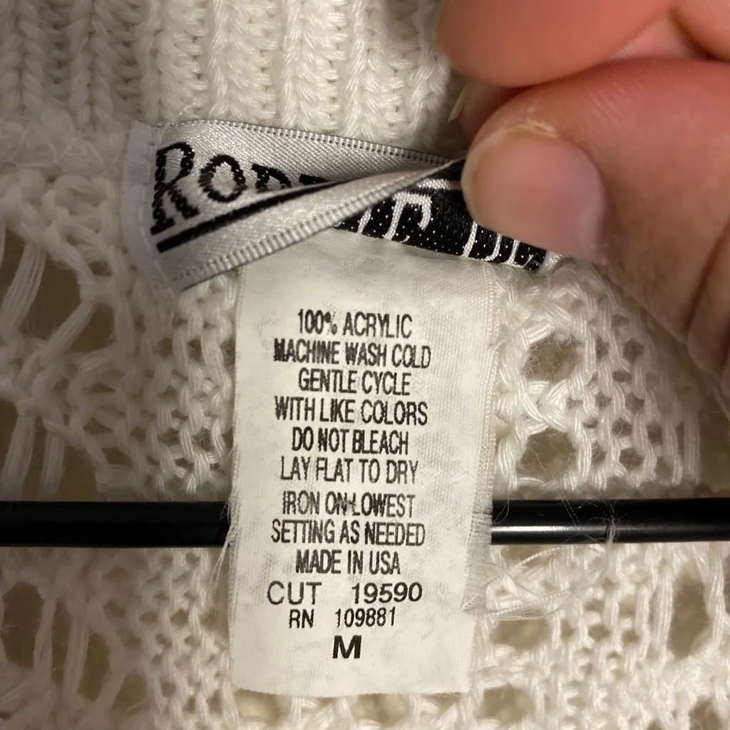 Robbie Bee Women's Cream Open-Knit Shrug Medium EUC - Image 5