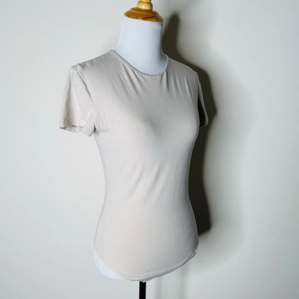Abercrombie Taupe Short Sleeve Seamless Bodysuit - Image 2