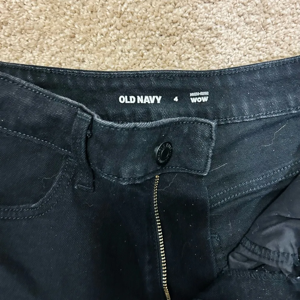 Old Navy Black Denim High-Rise WOW Shorts Size 4 | Stretch Jean Shorts. NWOT - Image 3