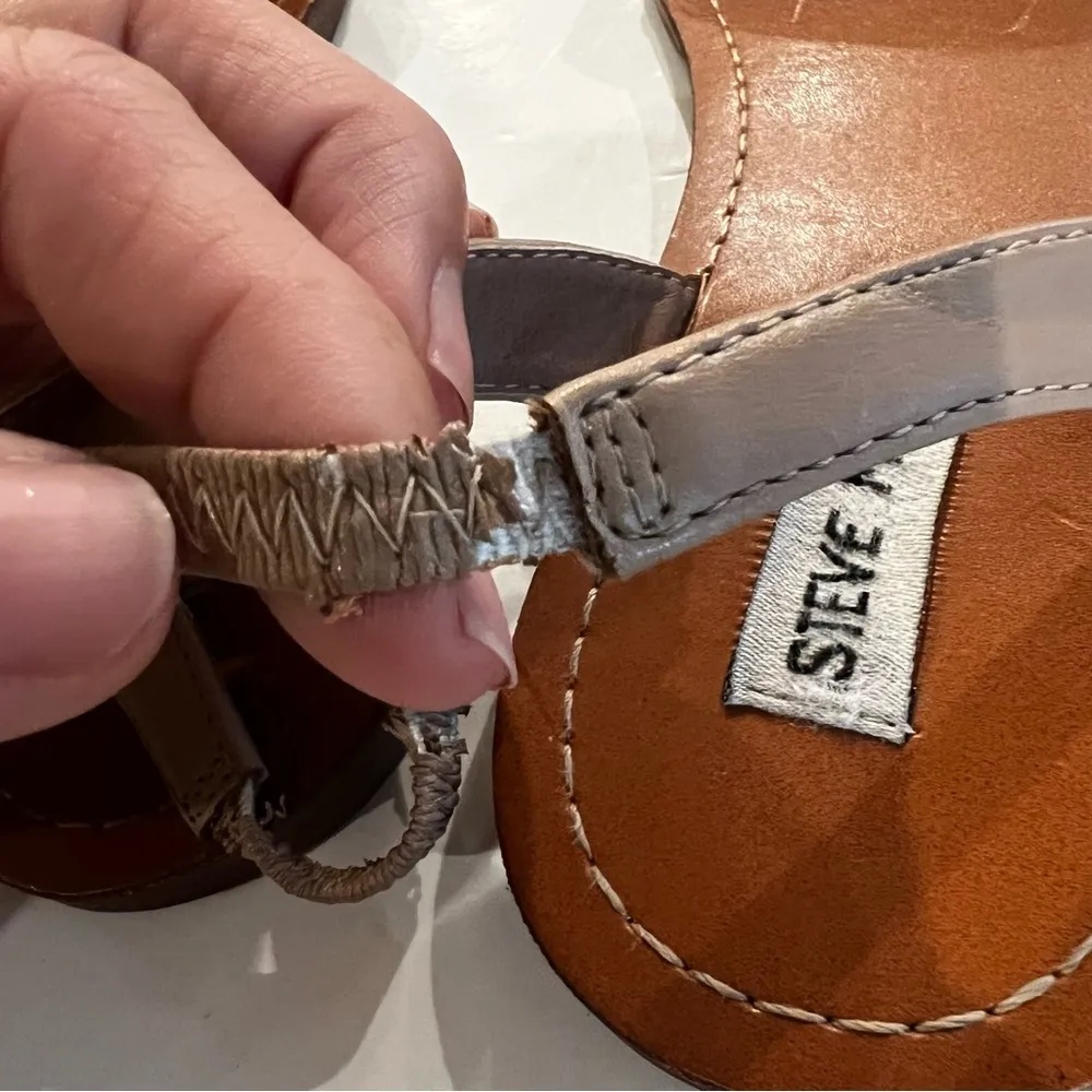 Steve Madden Rock Tan Rhinestone Flat Sandals. Size 7.5 - Image 7